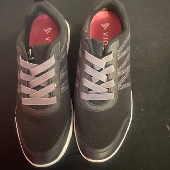 Vionic Shay Black Mesh Gored Lace Malte Oreo sneakers, size 8 - Picture 1 of 8